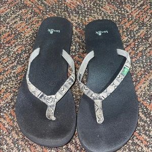 Sanuk sandals